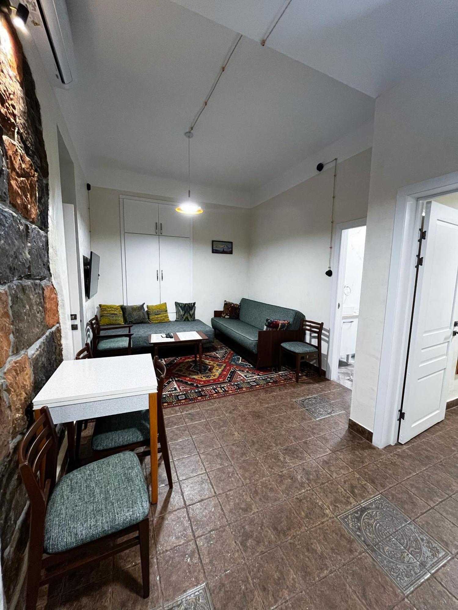 Apartments Pushkin Street エレバン エクステリア 写真
