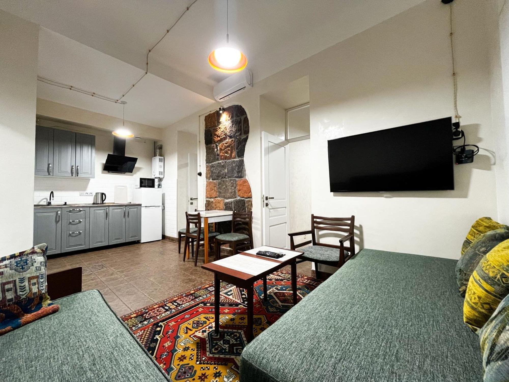 Apartments Pushkin Street エレバン エクステリア 写真